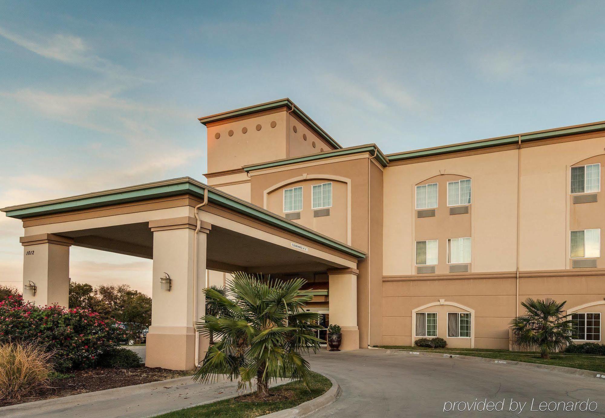 Quality Inn And Suites Groesbeck Kültér fotó
