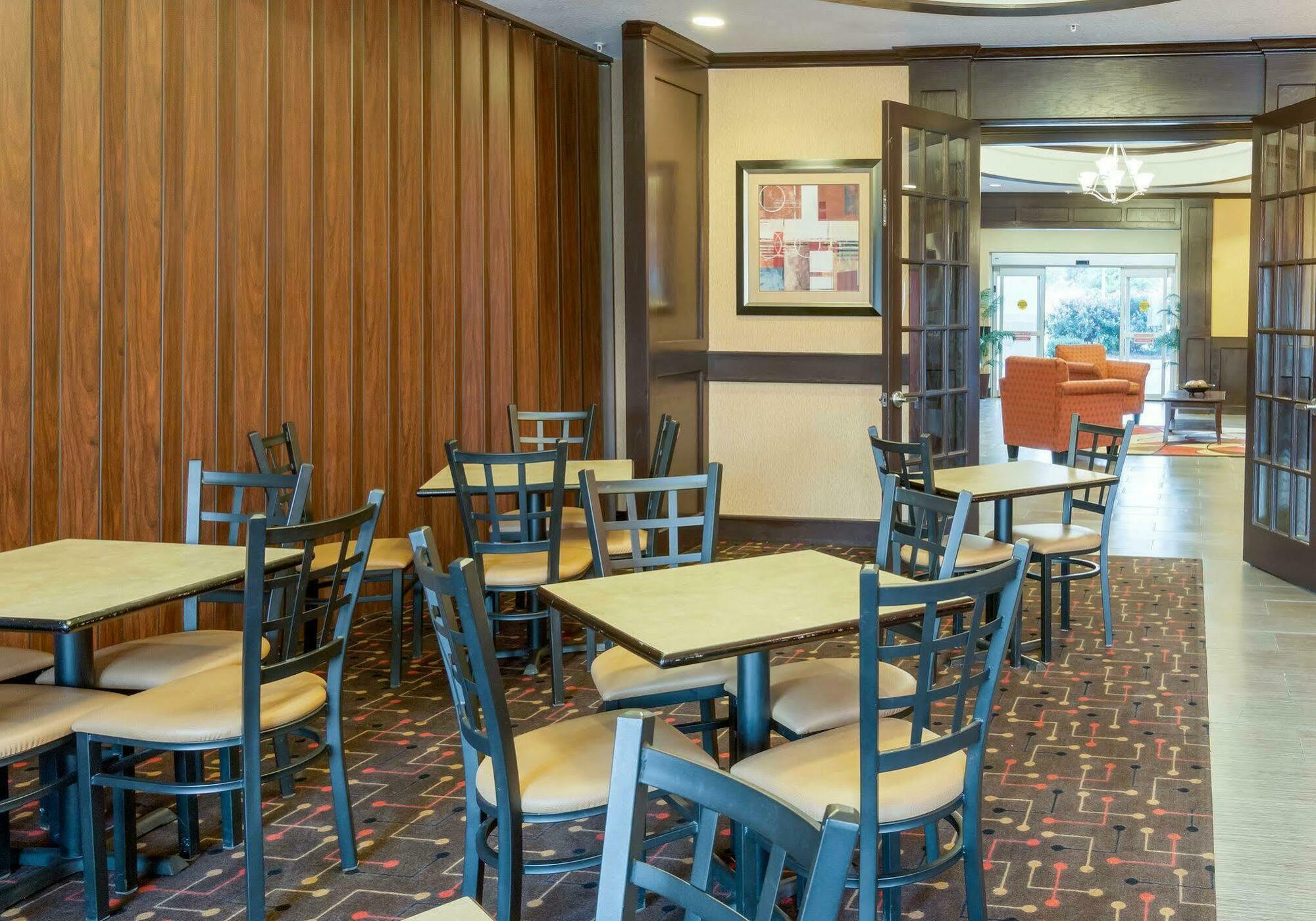 Quality Inn And Suites Groesbeck Kültér fotó