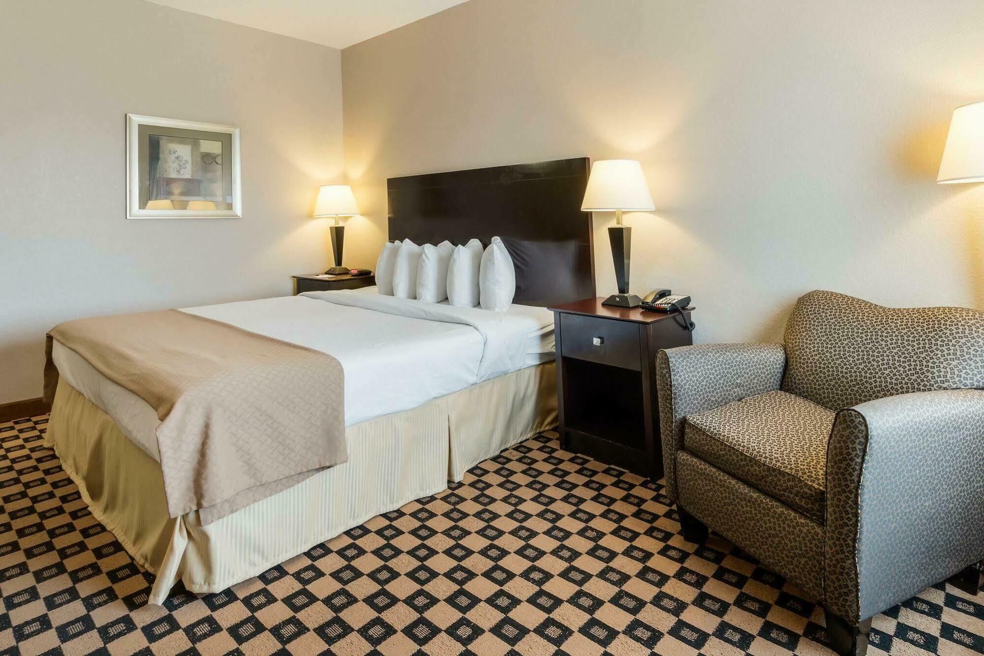 Quality Inn And Suites Groesbeck Kültér fotó